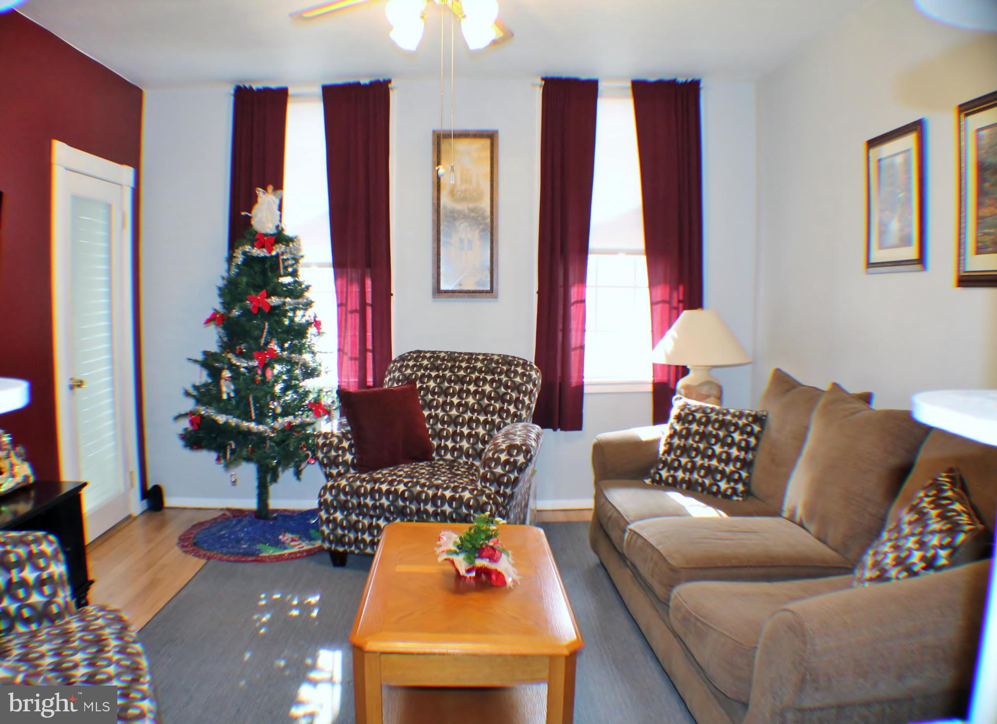 8500 Frederick Road Ellicott City, MD 21043 - Photo 2 of 23 Living Room