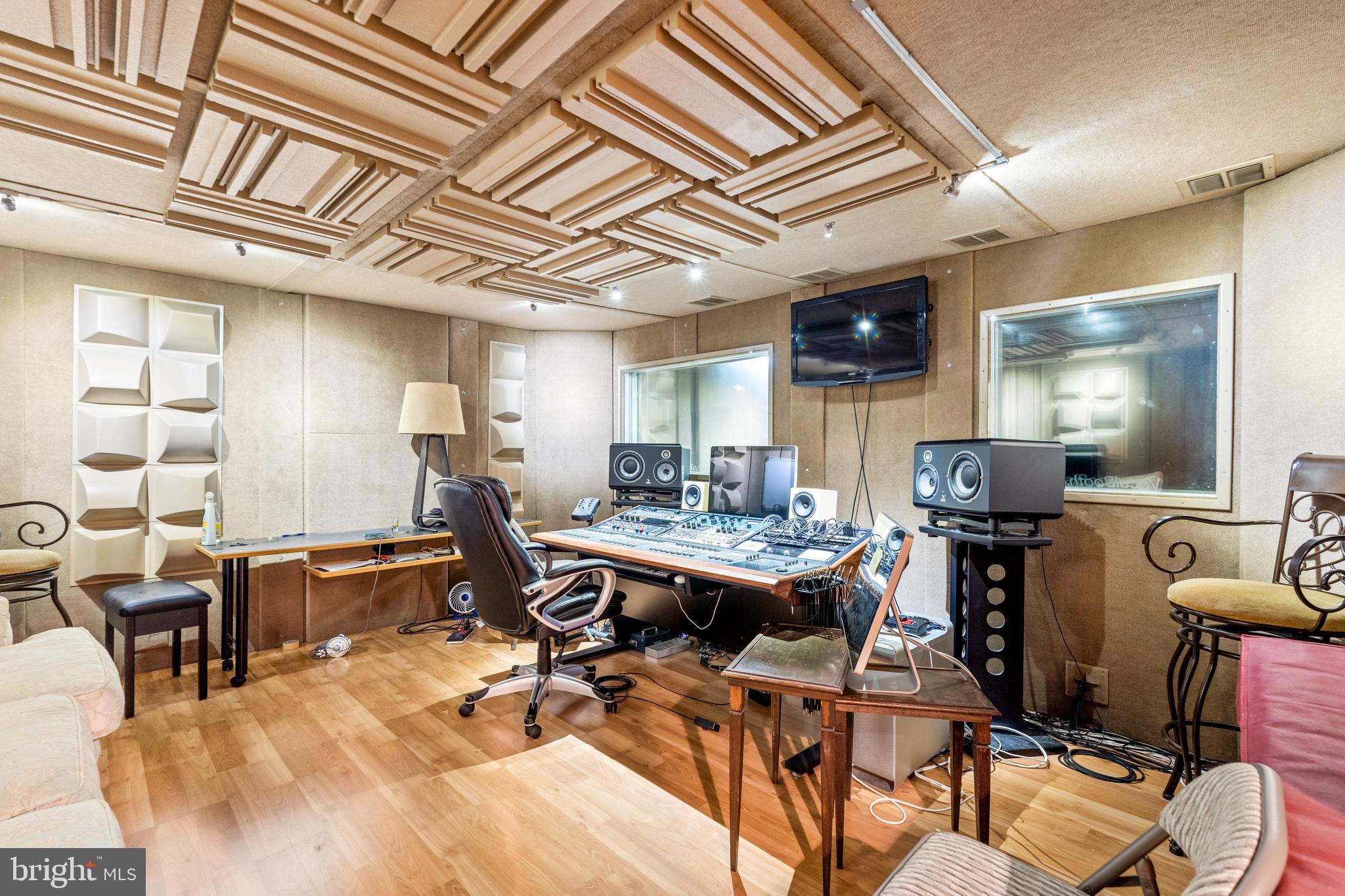 8925 Brook Road McLean, VA 22102 - Photo 103 of 130 Music recording studio above the pool house