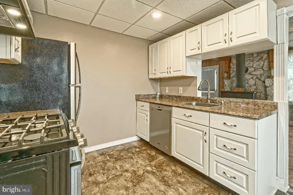 $379,900 | 102 Woodlynne Avenue, Pitman, NJ 08071