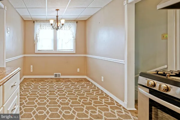 $379,900 | 102 Woodlynne Avenue, Pitman, NJ 08071