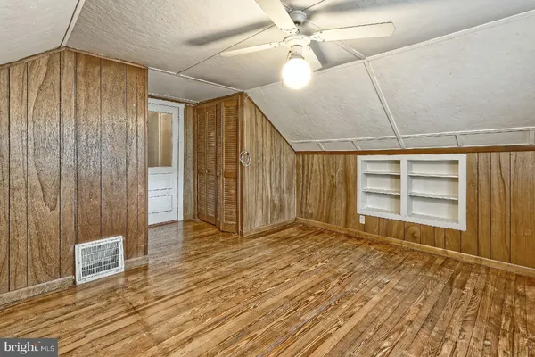 $379,900 | 102 Woodlynne Avenue, Pitman, NJ 08071