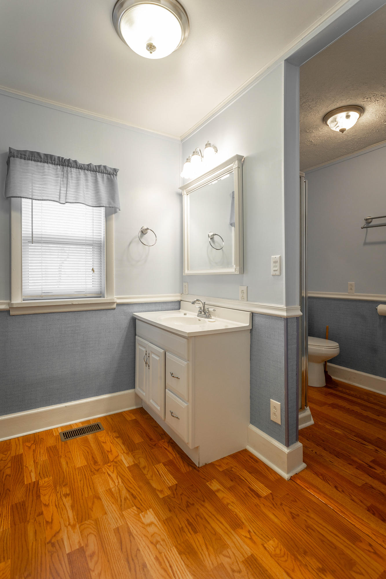 705 Dripping Springs Road LaFayette, GA 30728 - Photo 28 of 97 Master Bath