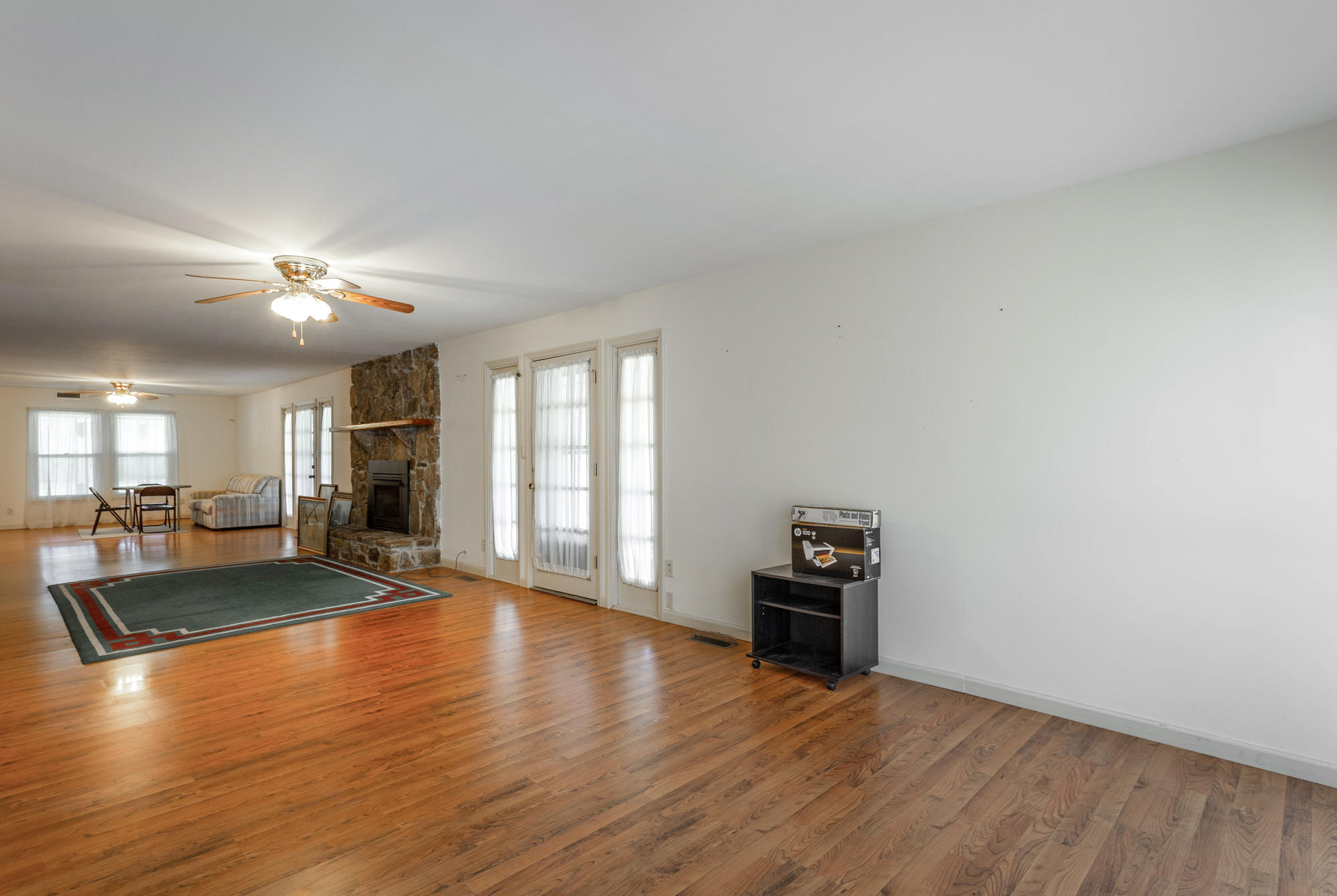 705 Dripping Springs Road LaFayette, GA 30728 - Photo 10 of 97 Great Room with Dining Area