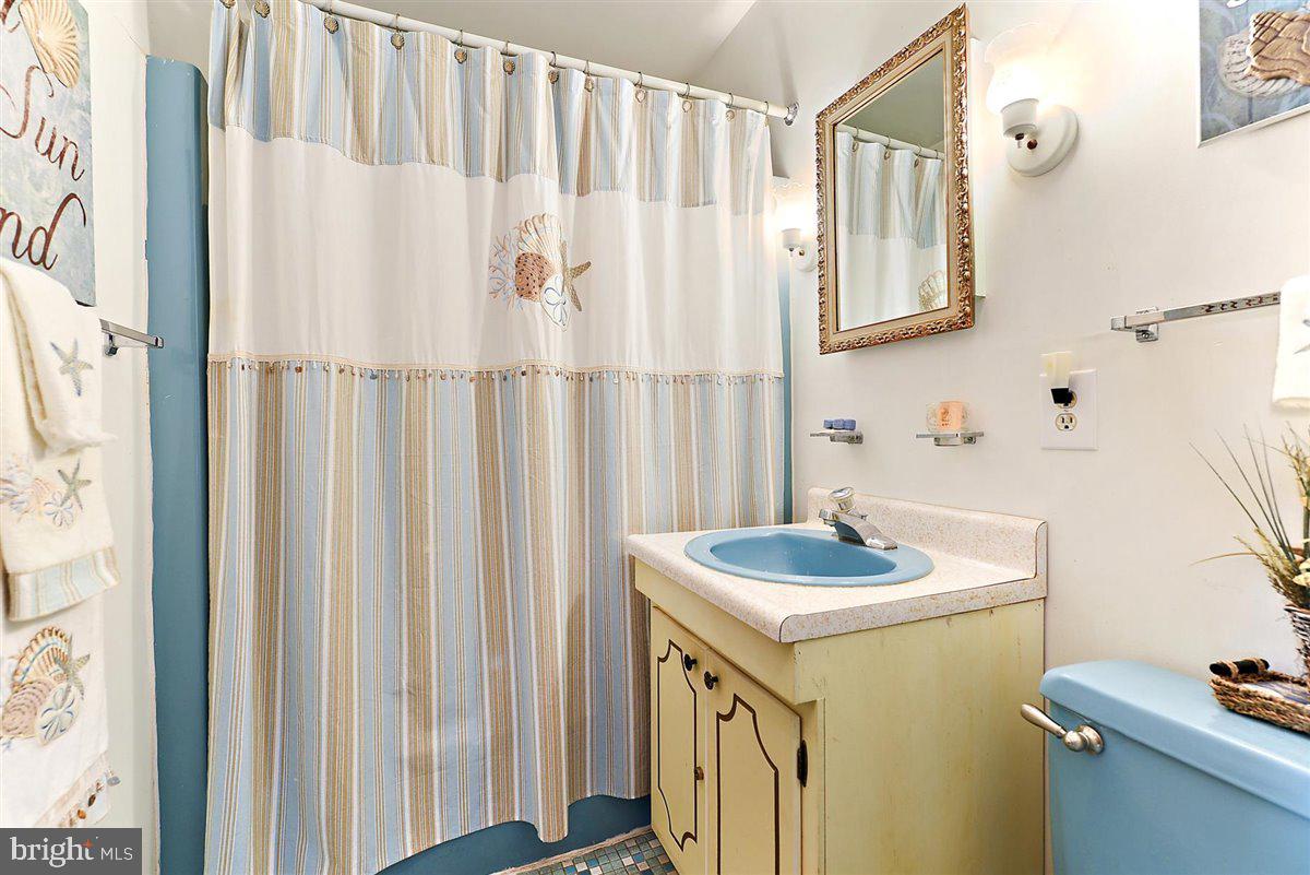 8906 Rusty Anchor Road, Unit 209 Ocean City, MD 21842 - Photo 20 of 25