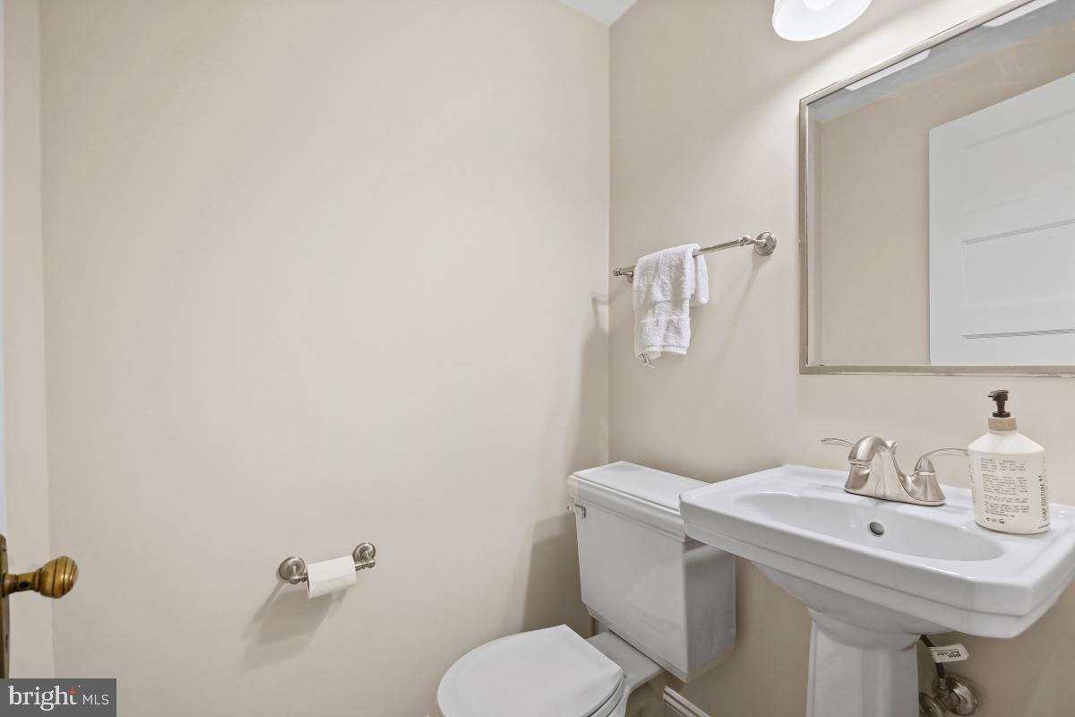 2415 20th Street Northwest, Unit 27 Washington, DC 20009 - Photo 20 of 30