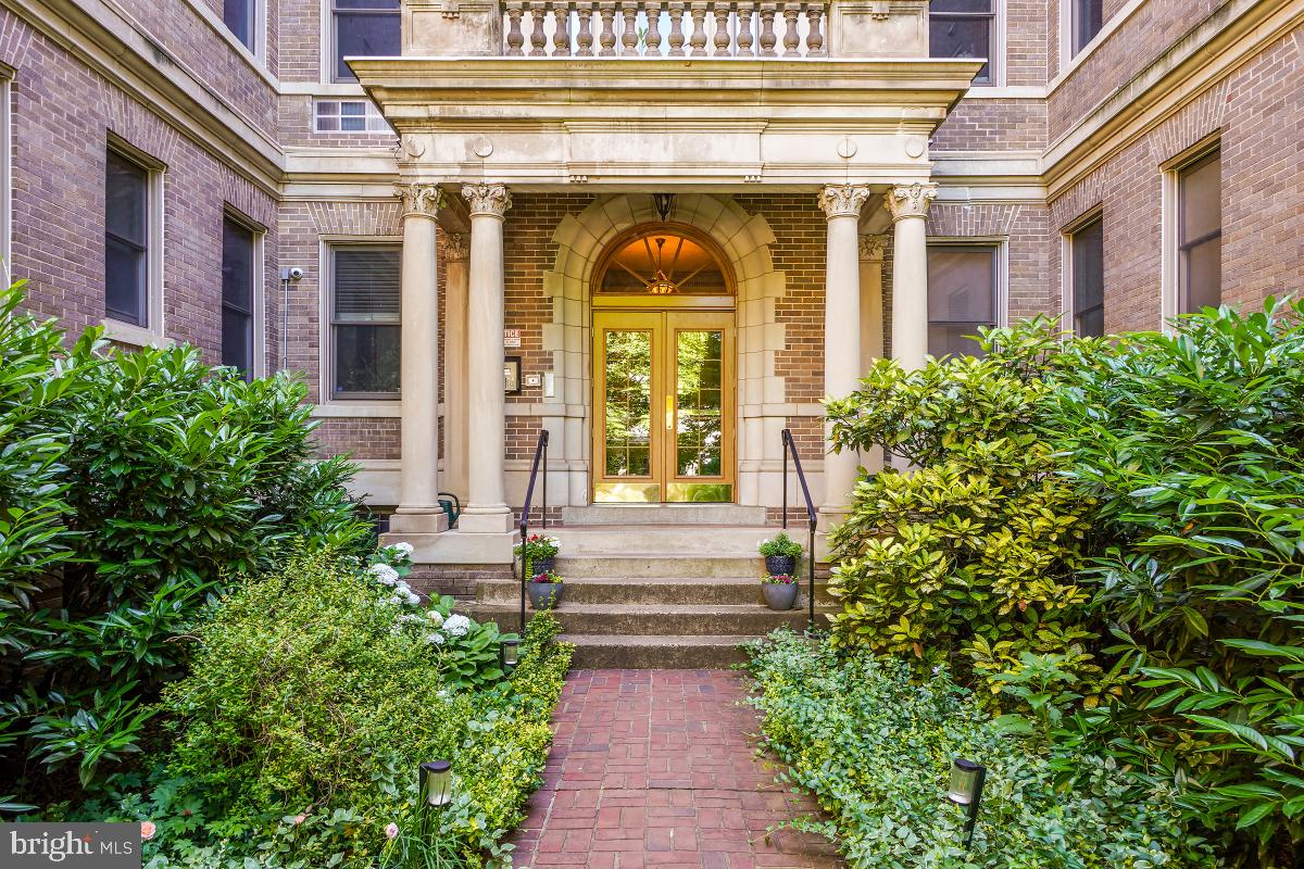 2415 20th Street Northwest, Unit 27 Washington, DC 20009 - Photo 3 of 30