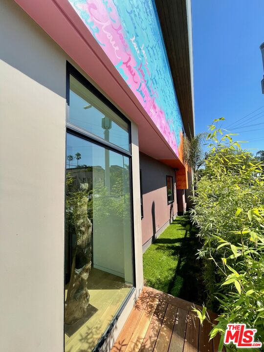 700 Brooks Avenue Venice, CA 90291 - Photo 30 of 31