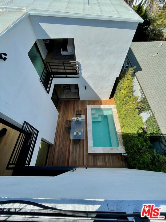 700 Brooks Avenue Venice, CA 90291 - Photo 31 of 31 a view of entryway