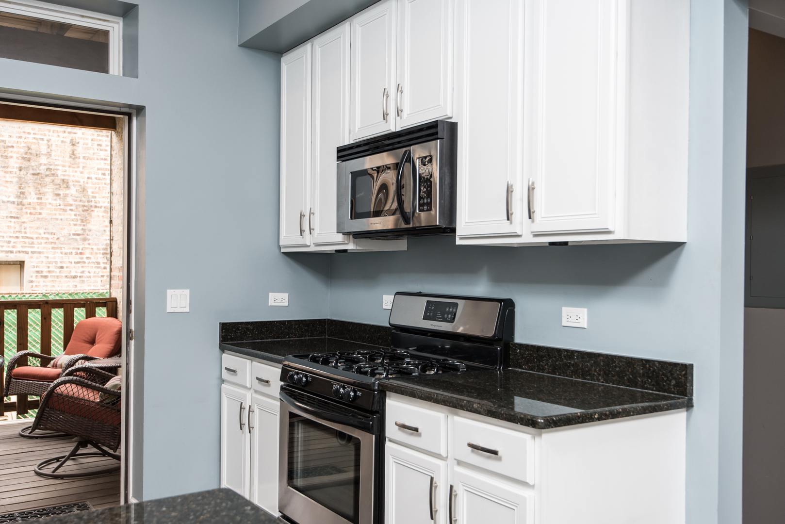 2010 North Spaulding Avenue, Unit 1 Chicago, IL 60647 - Photo 11 of 27