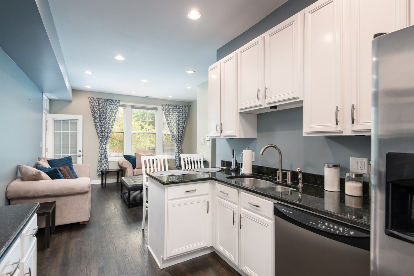 2010 North Spaulding Avenue, Unit 1 Chicago, IL 60647 - Photo 12 of 27