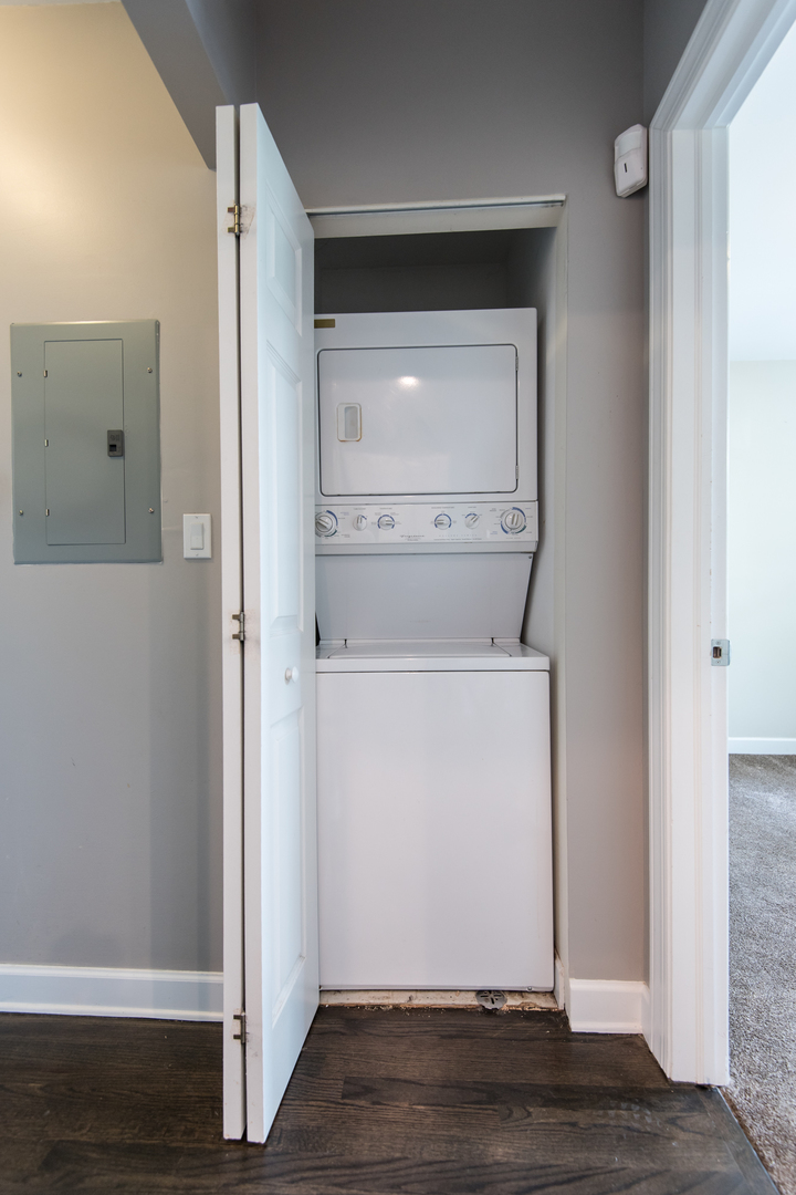 2010 North Spaulding Avenue, Unit 1 Chicago, IL 60647 - Photo 20 of 27