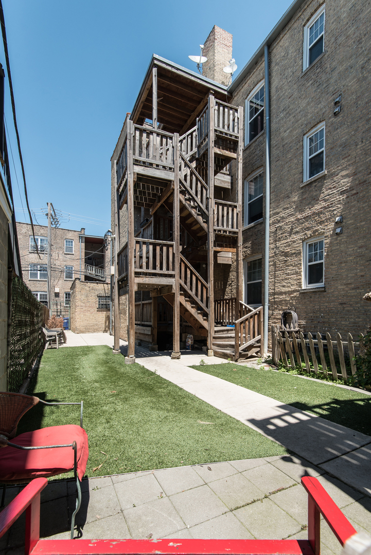 2010 North Spaulding Avenue, Unit 1 Chicago, IL 60647 - Photo 23 of 27