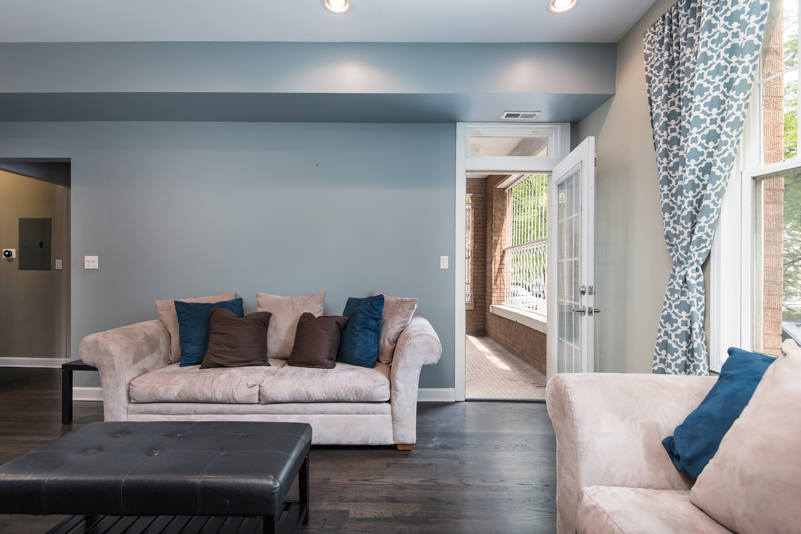 2010 North Spaulding Avenue, Unit 1 Chicago, IL 60647 - Photo 7 of 27