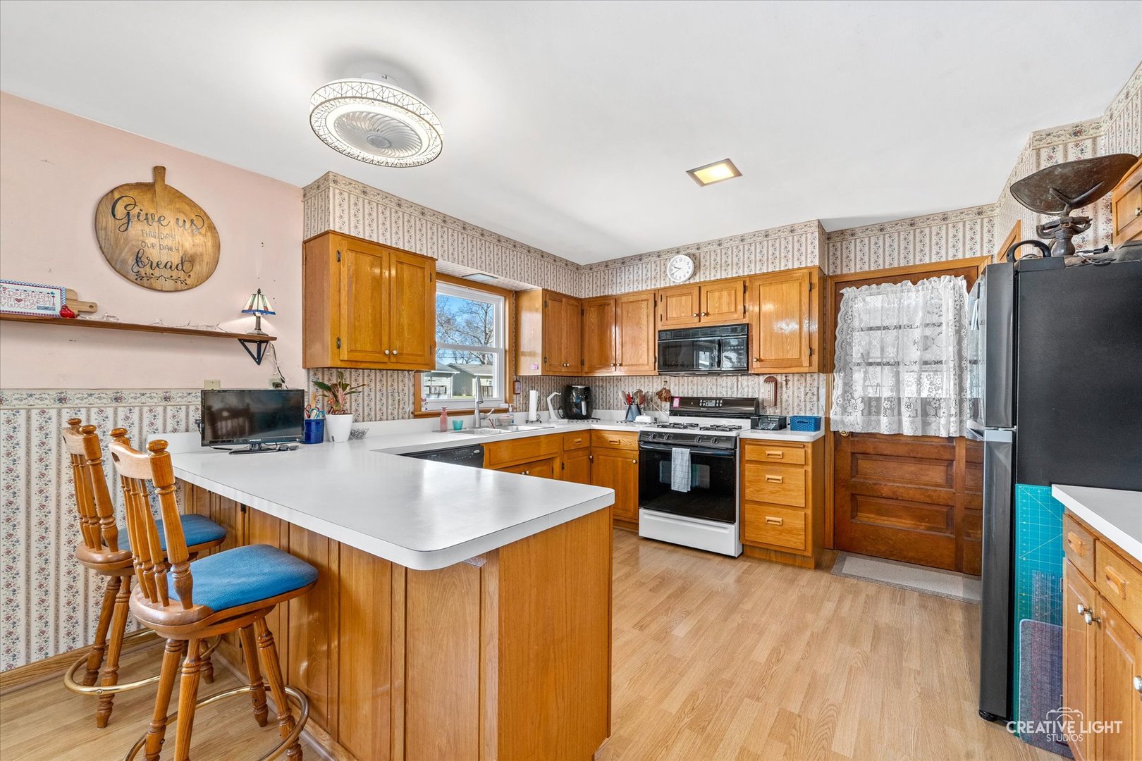 701 East Prairie Street Plano, IL 60545 - Photo 6 of 15
