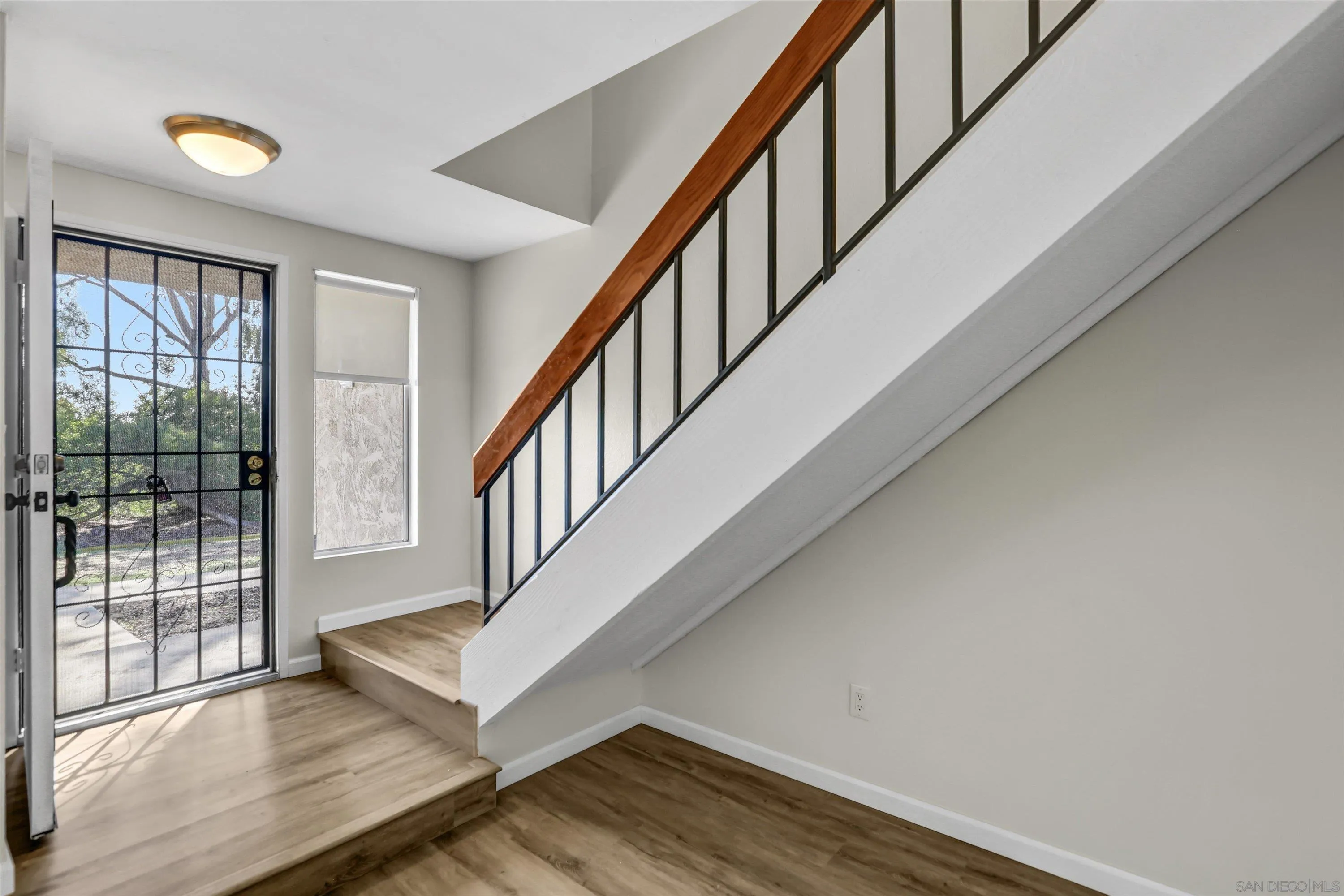 1079 Las Rosas Court Chula Vista, CA 91910 - Photo 12 of 25