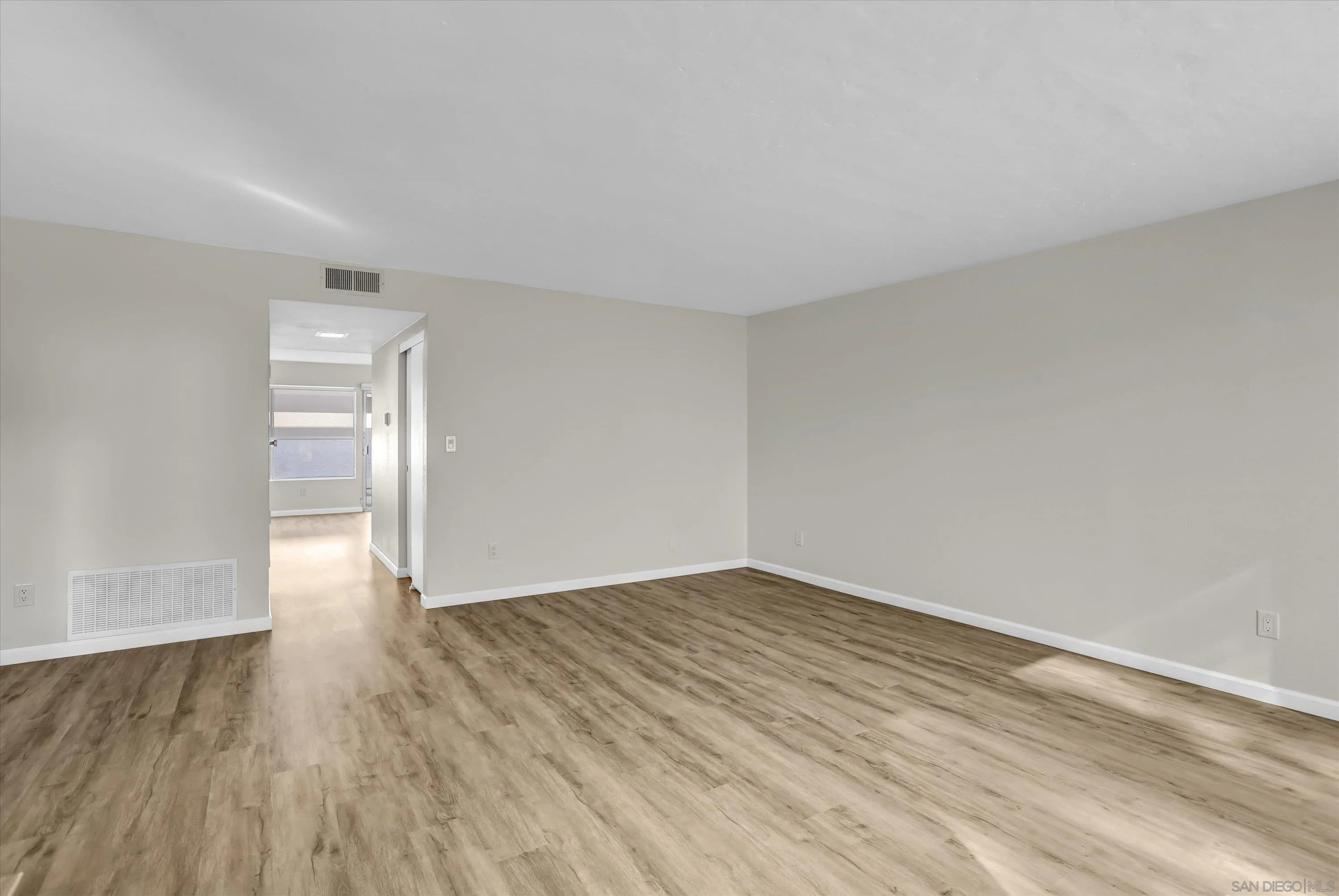 1079 Las Rosas Court Chula Vista, CA 91910 - Photo 4 of 25