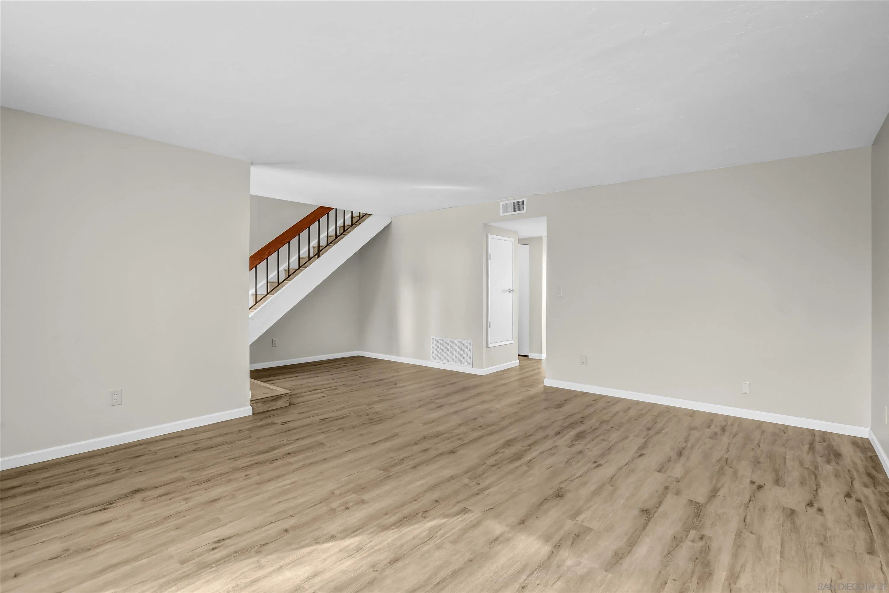 1079 Las Rosas Court Chula Vista, CA 91910 - Photo 7 of 25