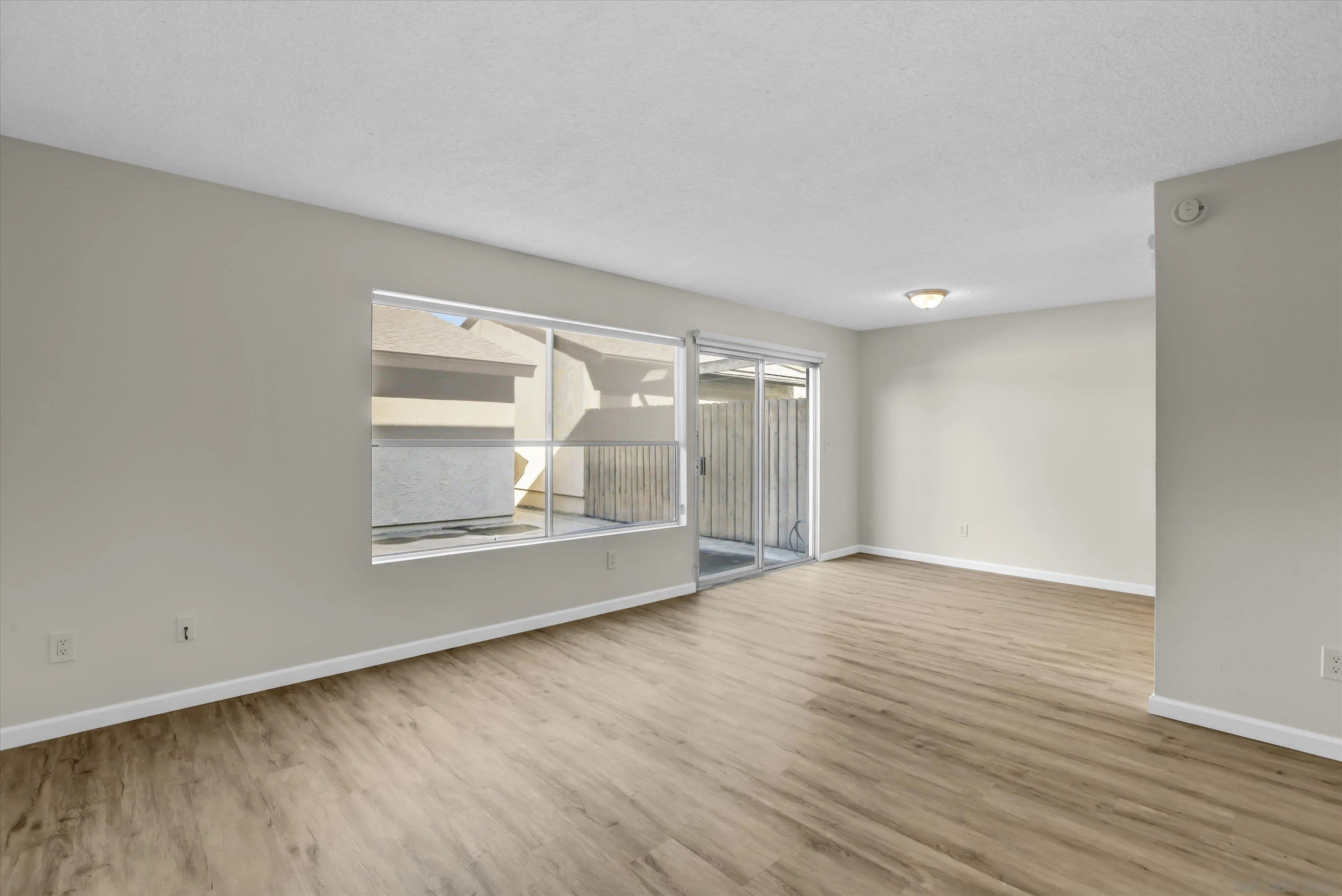 1079 Las Rosas Court Chula Vista, CA 91910 - Photo 8 of 25