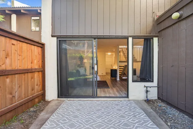 $955,000 | 969 Miramonte Drive, Unit 5, Santa Barbara, CA 93109