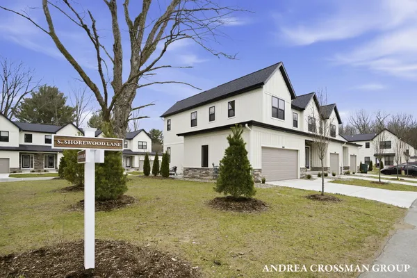 $529,900 | 1989 South Shorewood Lane, Holland, MI 49423