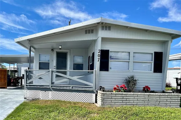 $116,000 | 207 51st Avenue Plaza West, Unit 3, Bradenton, FL 34207