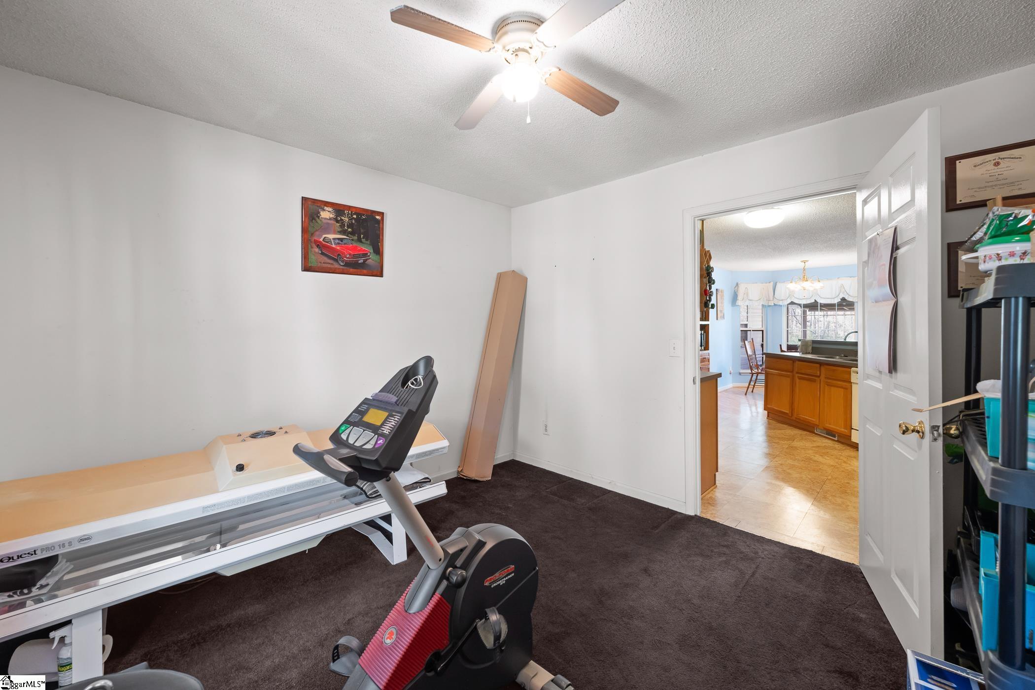2883 North Highway 101 Greer, SC 29651 - Photo 12 of 40