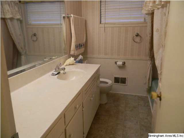 1208 Edwards Lake Road Birmingham, AL 35235 - Photo 19 of 24