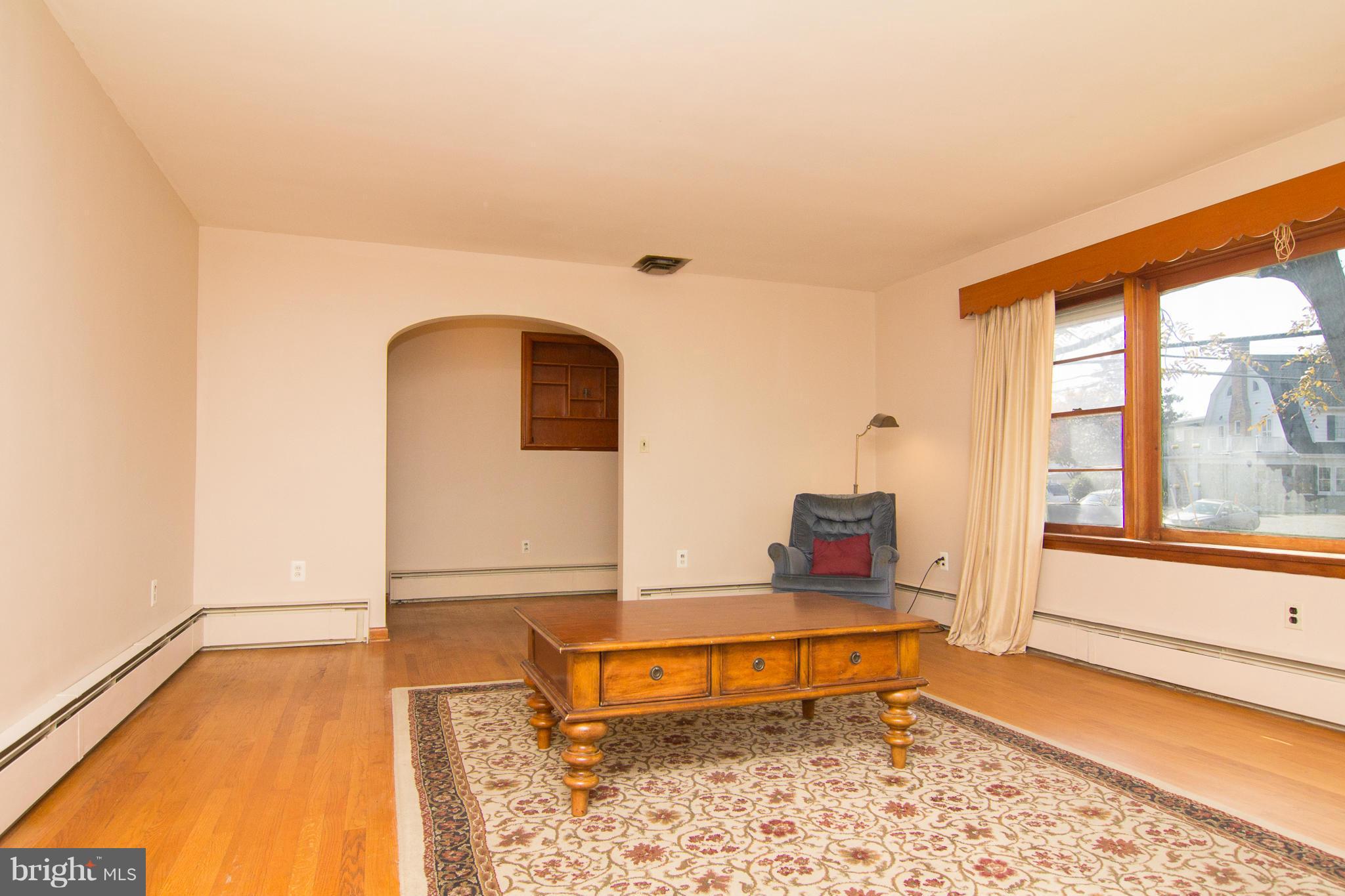 59 Washington Road Westminster, MD 21157 - Photo 11 of 30 Living Room