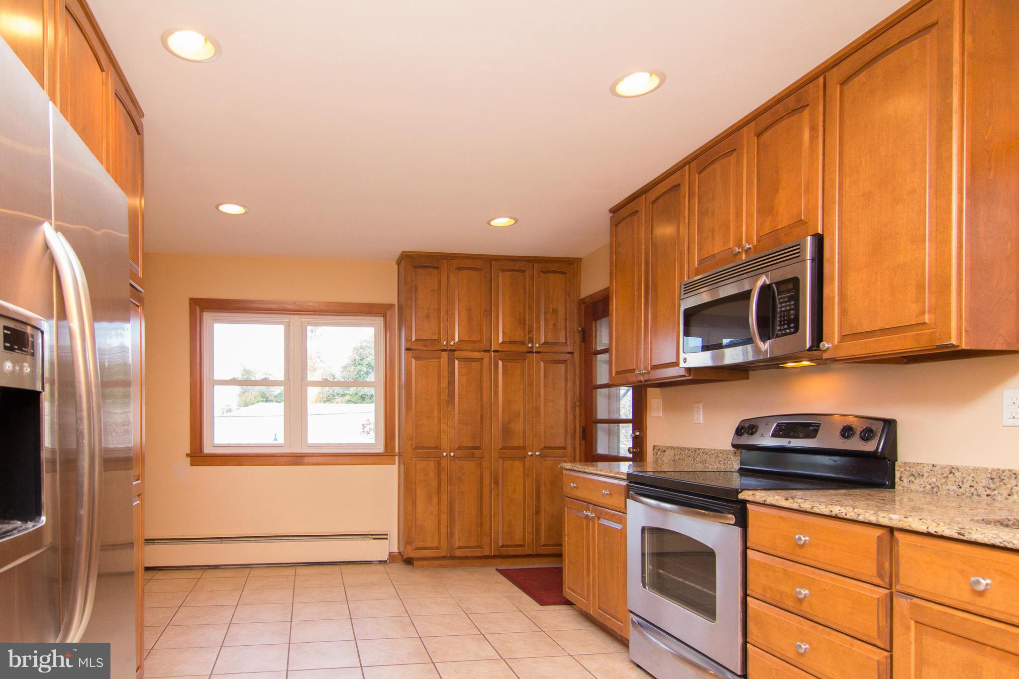 59 Washington Road Westminster, MD 21157 - Photo 16 of 30 Kitchen