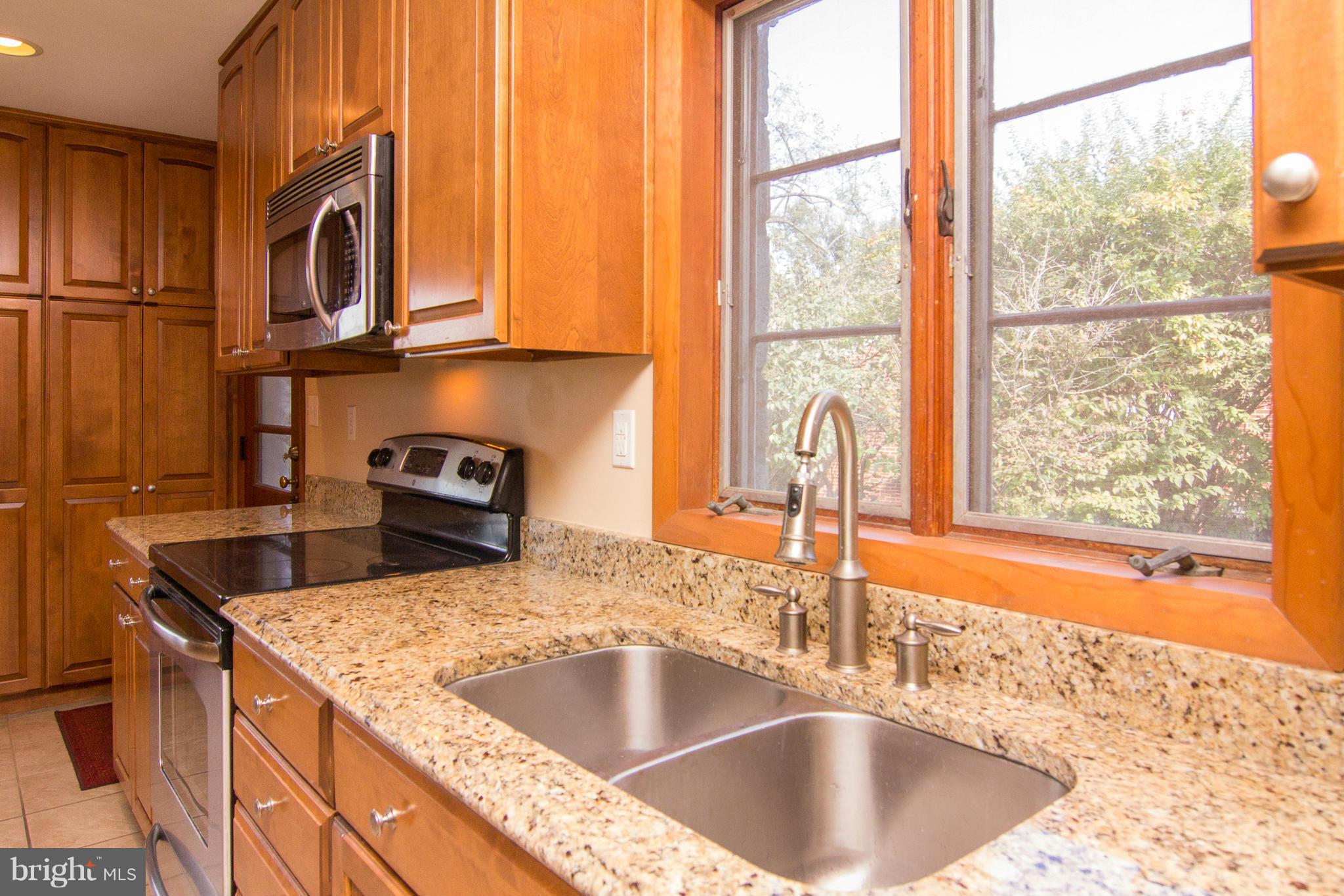 59 Washington Road Westminster, MD 21157 - Photo 18 of 30 Kitchen
