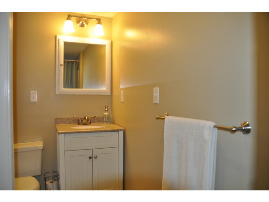 12 Elwood Road Londonderry, NH 03053 - Photo 22 of 26 Gallery Image 22