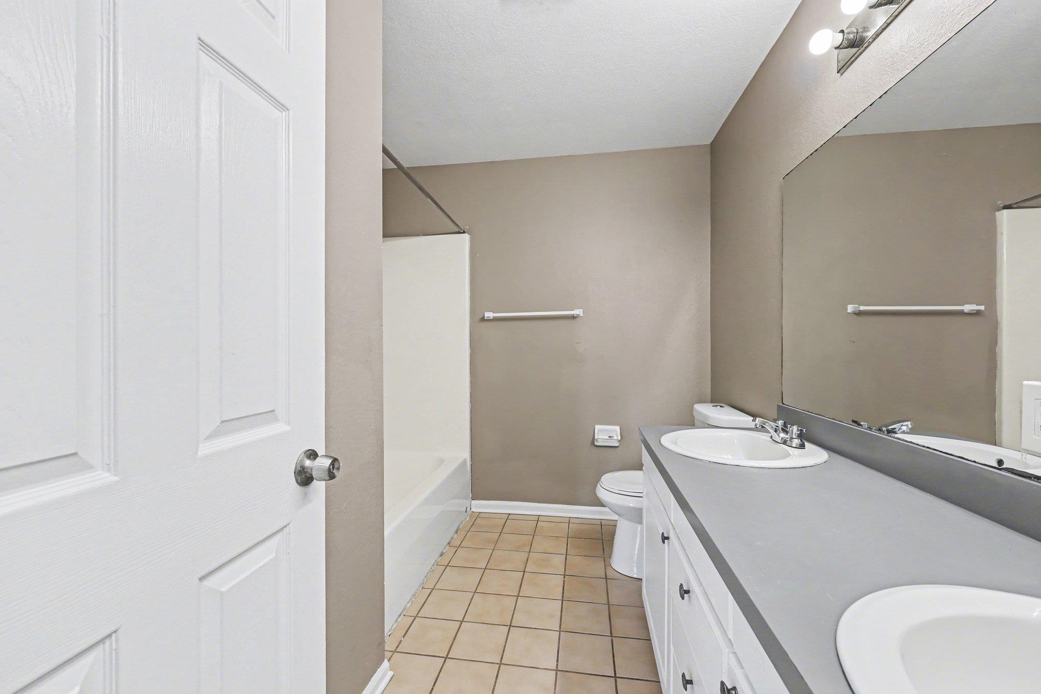 4147 West Court Street, Unit 4 Flint, MI 48532 - Photo 10 of 15
