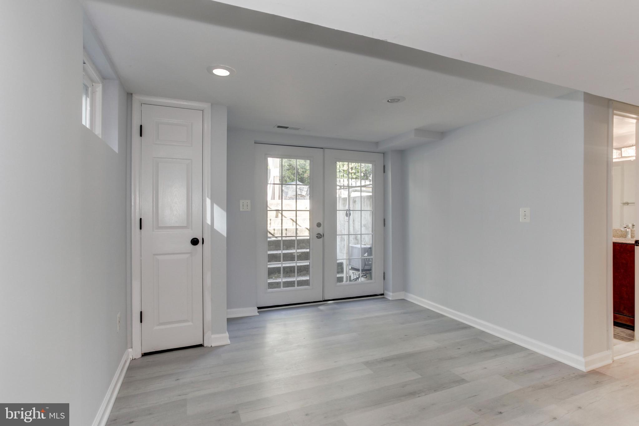 15210 Michigan Rd. Woodbridge, VA 22191 - Photo 40 of 54 Gallery Image 40