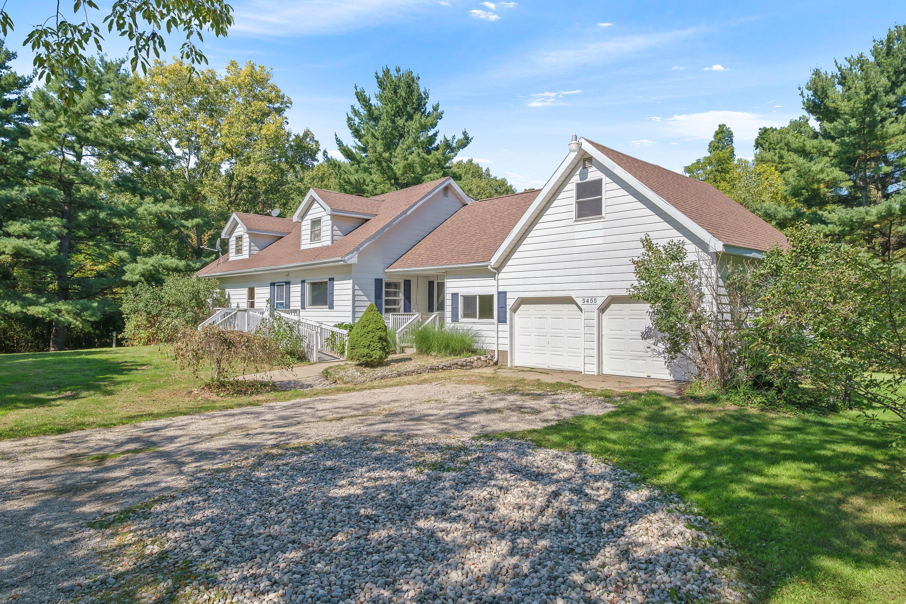 5455 14 Mile Road Northeast Rockford, MI 49341 - Photo 2 of 44 Photo-1