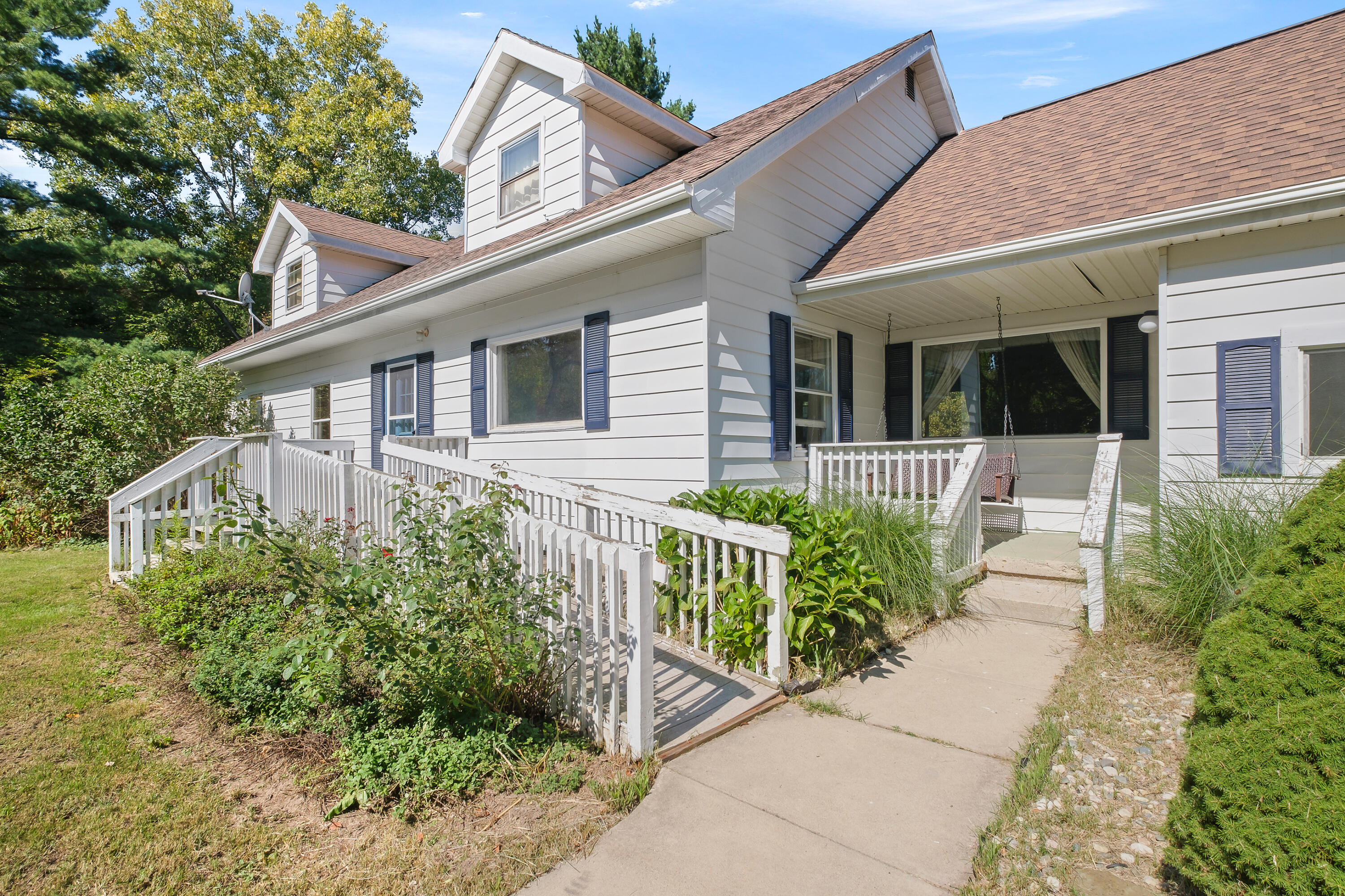 5455 14 Mile Road Northeast Rockford, MI 49341 - Photo 3 of 44 Photo-8