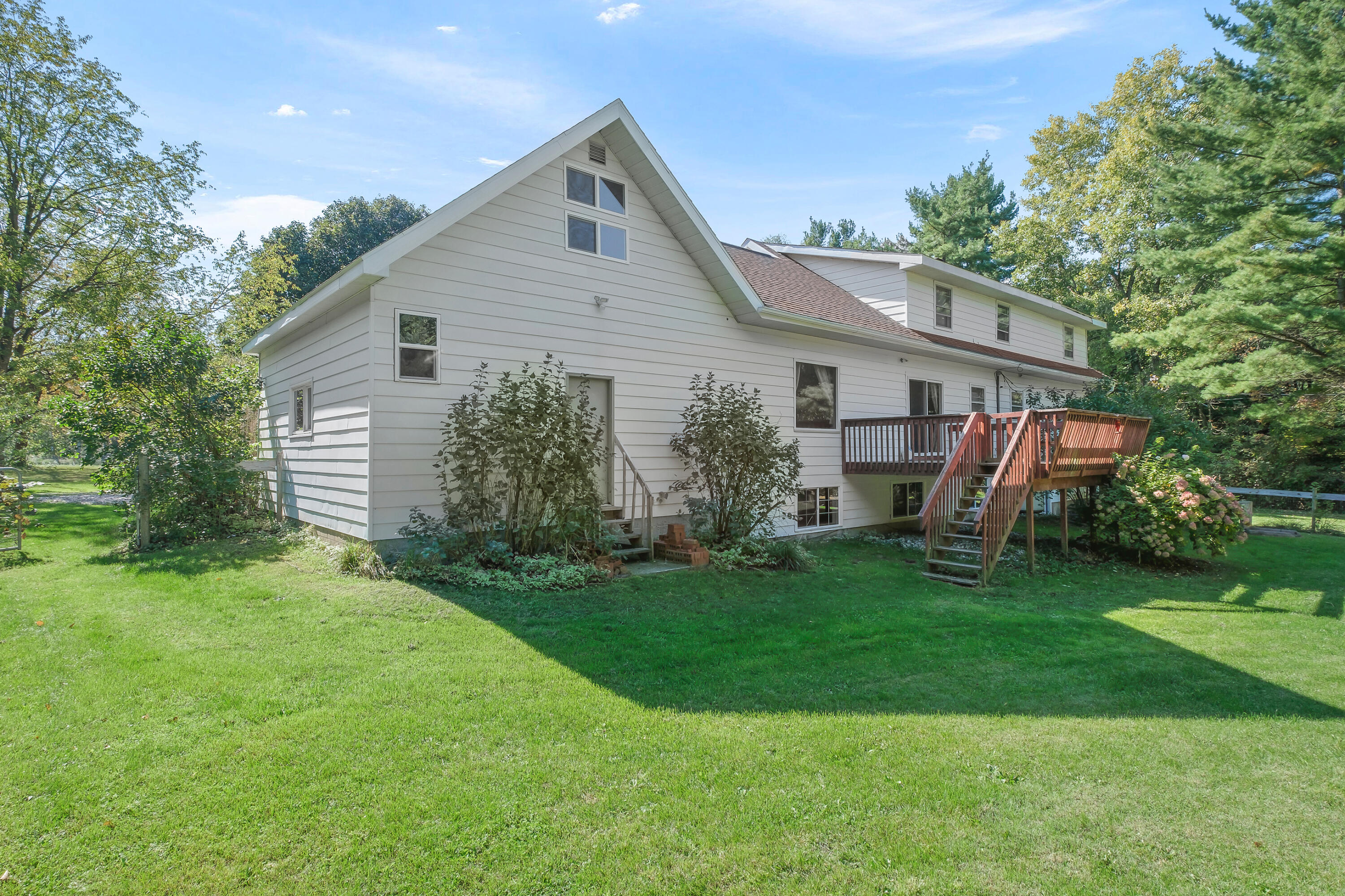 5455 14 Mile Road Northeast Rockford, MI 49341 - Photo 37 of 44 Photo-4