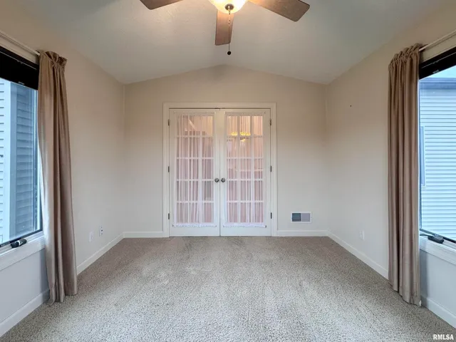 $239,000 | 504 Mill Ridge Road, Clinton, IA 52732