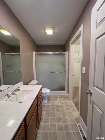 $229,900 | 504 Mill Ridge Road, Unit 2, Clinton, IA 52732