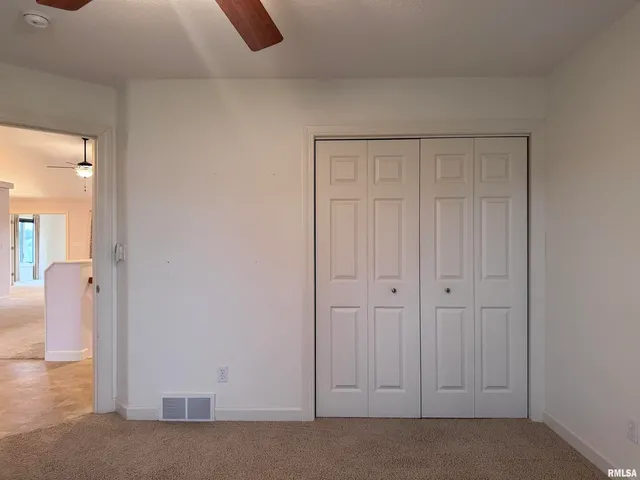 $239,000 | 504 Mill Ridge Road, Clinton, IA 52732