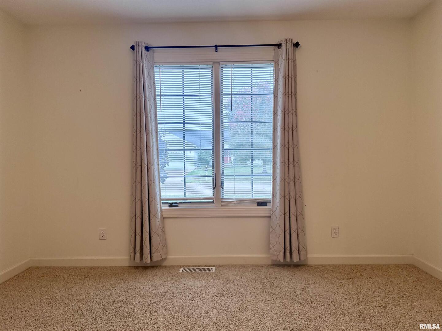 504 Mill Ridge Road Clinton, IA 52732 - Photo 22 of 32