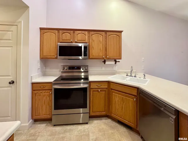 $239,000 | 504 Mill Ridge Road, Clinton, IA 52732