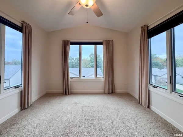 $229,900 | 504 Mill Ridge Road, Unit 2, Clinton, IA 52732