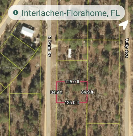 a close up of a street sign