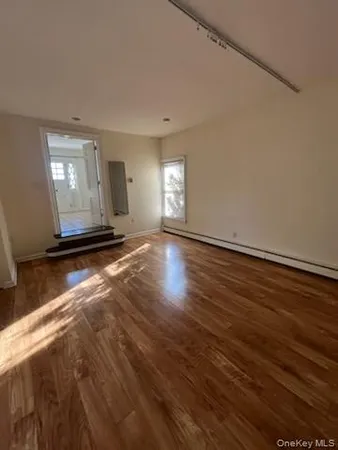 $2,325 | 117 Blydenburg Avenue, Unit B, Smithtown, NY 11787