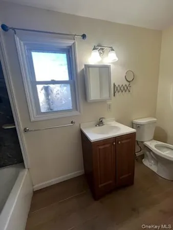 $2,325 | 117 Blydenburg Avenue, Unit B, Smithtown, NY 11787