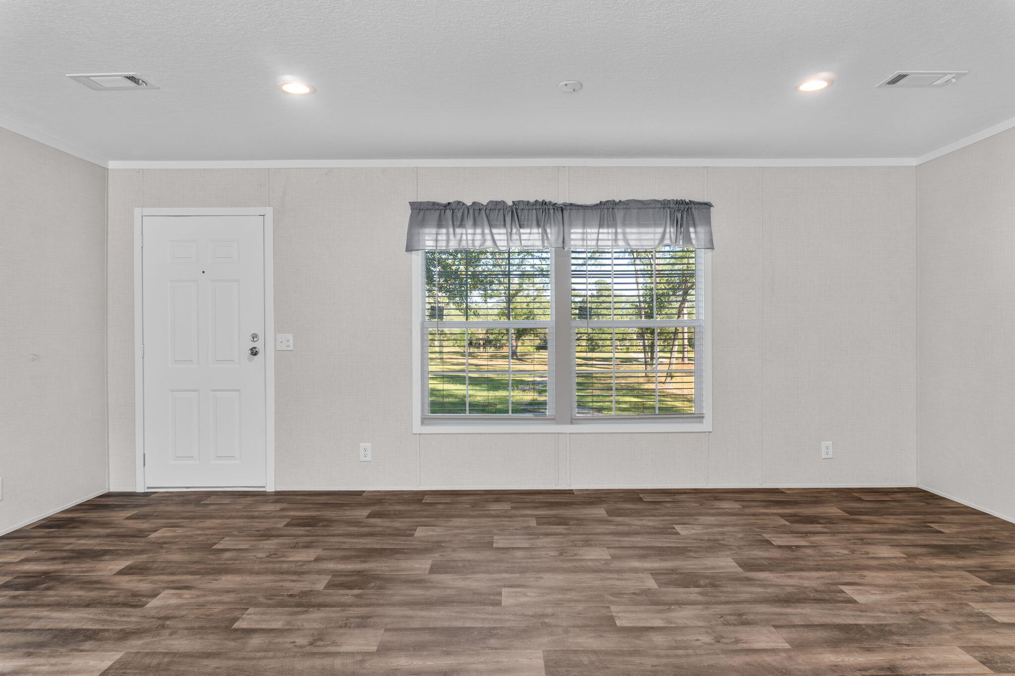 3955 Lace Road Hephzibah, GA 30815 - Photo 8 of 32 8-web-or-mls-DSC07461