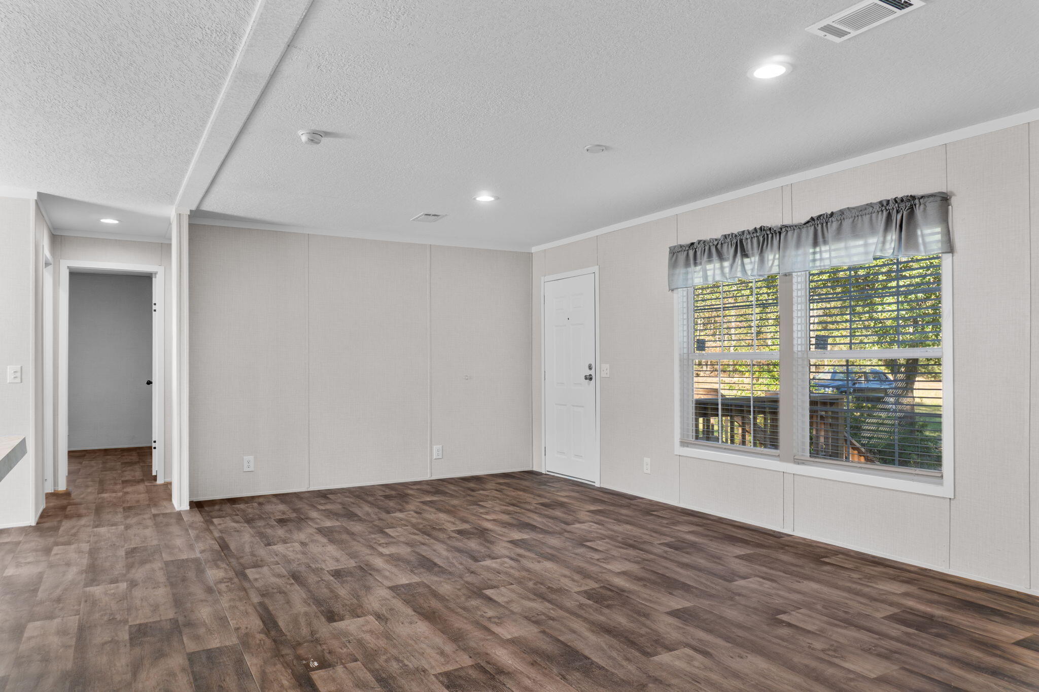 3955 Lace Road Hephzibah, GA 30815 - Photo 9 of 32 9-web-or-mls-DSC07466