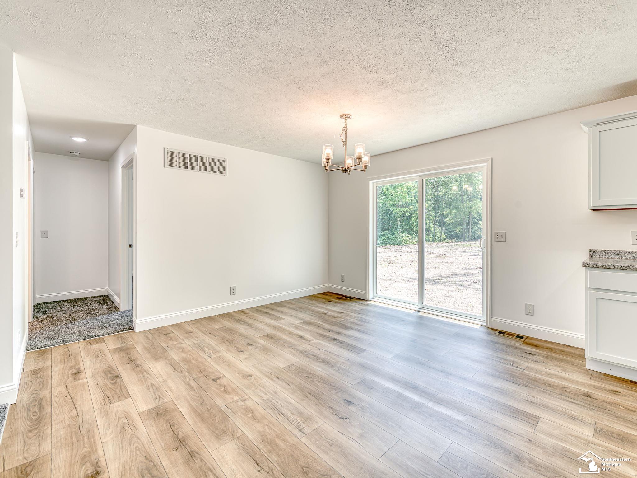 3901 Kane Road Carleton, MI 48117 - Photo 8 of 54
