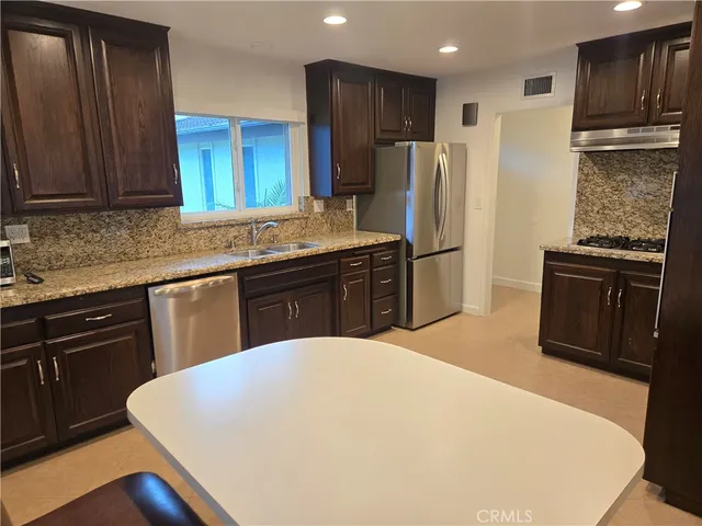 $3,950 | 6604 Dillman Street, Lakewood, CA 90713