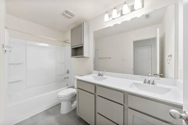 $2,300 | 14839 Vance Jackson Road, Unit 910, San Antonio, TX 78249